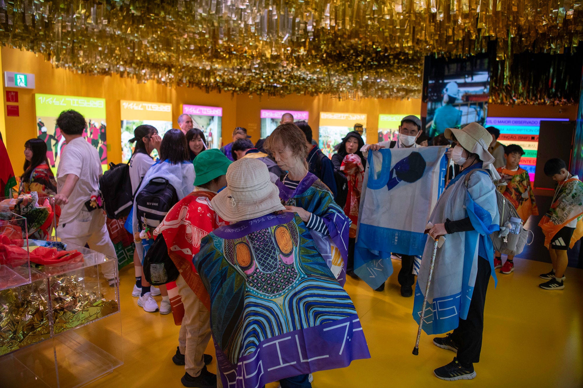 Interior room of the Pavilion where gifts are distributed